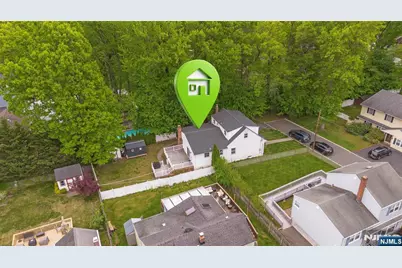 73 Davis Drive, Bergenfield, NJ 07621 - Photo 21