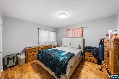 73 Davis Drive, Bergenfield, NJ 07621 - Photo 13
