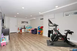 37 Oakley Terrace, Nutley, NJ 07110 - Photo 33