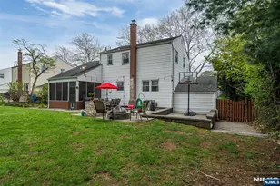 7 Spier Dr, Livingston, NJ 07039 - Photo 31
