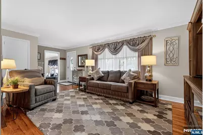7 Spier Drive, Livingston, NJ 07039 - Photo 11