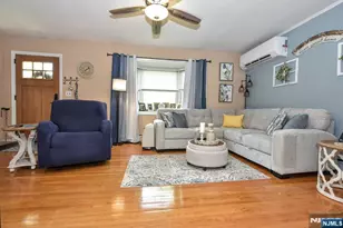 90 Grove St, Waldwick, NJ 07463 - Photo 5