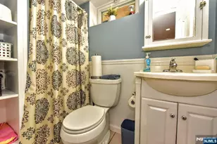 90 Grove St, Waldwick, NJ 07463 - Photo 15