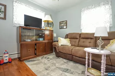 90 Grove Street, Waldwick, NJ 07463 - Photo 13