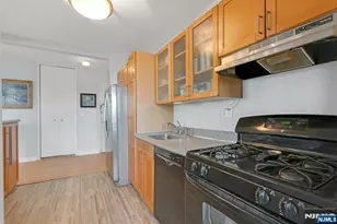 2100 Linwood Ave 3S, Fort Lee, NJ 07024 - Photo 5