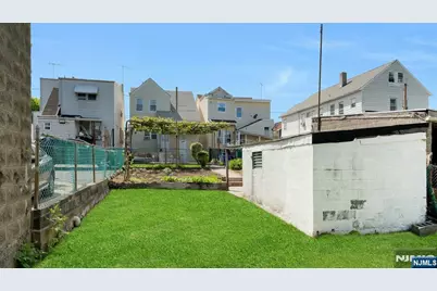 999 25th Street, Paterson, NJ 07513 - Photo 29