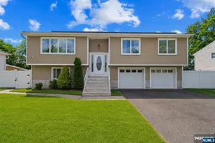 15 Robby Rd, Little Ferry, NJ 07643 - Photo 3