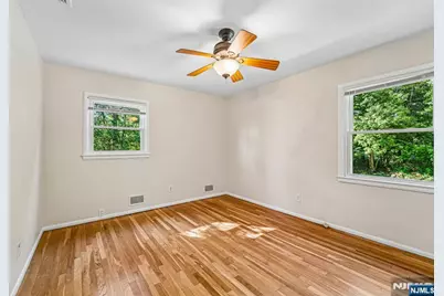 158 Morningside Road, Paramus, NJ 07652 - Photo 17