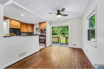 158 Morningside Road, Paramus, NJ 07652 - Photo 7