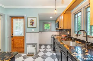 530 Up Mountain Ave, Montclair, NJ 07043 - Photo 17