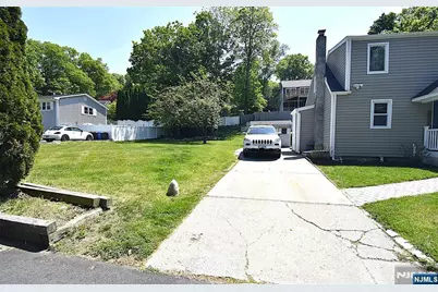 33 Alabama Avenue, Jefferson Township, NJ 07849 - Photo 31