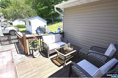 33 Alabama Avenue, Jefferson Township, NJ 07849 - Photo 17