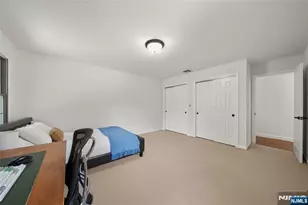 22 Kendrick St, Paramus, NJ 07652 - Photo 25