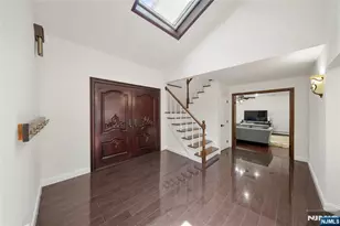 22 Kendrick St, Paramus, NJ 07652 - Photo 5