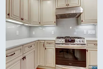 15 Woodrow Place, West Caldwell, NJ 07006 - Photo 5