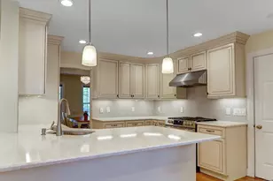 15 Woodrow Pl, West Caldwell, NJ 07006 - Photo 7