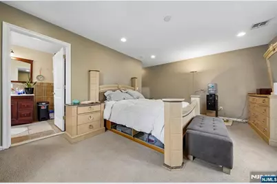 268 Bell Avenue, Lodi, NJ 07644 - Photo 17