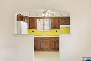 40 Westwood Dr, Fair Lawn, NJ 07410 - Photo 11