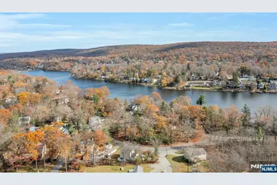 39 Delaware Road, West Milford, NJ 07421 - Photo 37