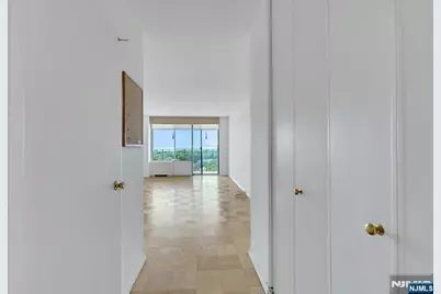 1530 Palisade Avenue 15N #15N, Fort Lee, NJ 07024 - Photo 13