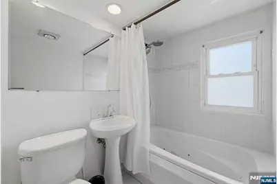 73 Highland Avenue, Bergenfield, NJ 07621 - Photo 29