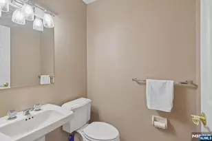 33 Cedarwood Terrace, Woodland Park, NJ 07424 - Photo 15