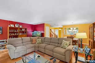 53 Woodledge Ct, Rockaway Township, NJ 07866 - Photo 5