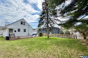 2 Sunnyside Pl, Verona, NJ 07044 - Photo 17