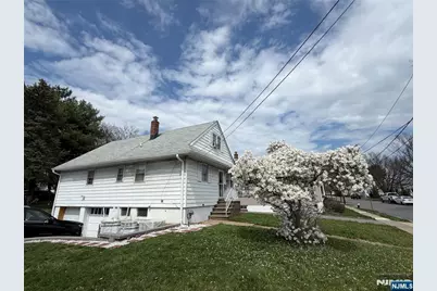 2 Sunnyside Place, Verona, NJ 07044 - Photo 1