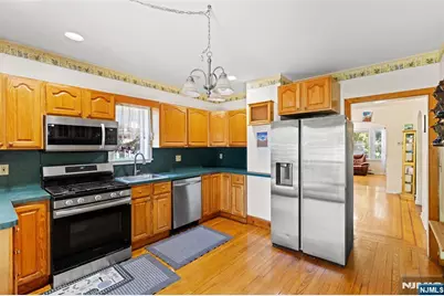 13-07 Willow Street, Fair Lawn, NJ 07410 - Photo 9