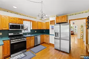 13-07 Willow St, Fair Lawn, NJ 07410 - Photo 9