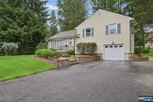 48 Rutgers St, Closter, NJ 07624 - Photo 3
