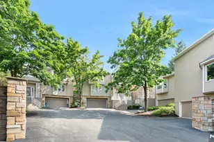104 Clarken Dr 66, West Orange Township, NJ 07052 - Photo 3
