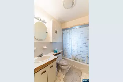64 Howard Street, Lodi, NJ 07644 - Photo 9