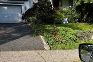 8 Beach Rd, Verona, NJ 07044 - Photo 3