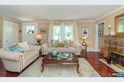 10 Irving Place, Nutley, NJ 07110 - Photo 5