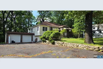 455 Manchester Avenue, North Haledon, NJ 07508 - Photo 1