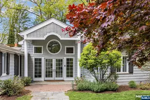 1 Hickory Ln, Roseland, NJ 07068 - Photo 5