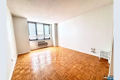 100 Carlyle 5J North #5J North, Cliffside Park, NJ 07010 - Photo 25