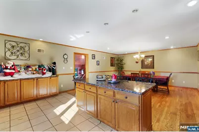 17 Pleasant, Kearny, NJ 07032 - Photo 11