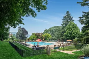 3405 Rio Vista Dr 3405, Mahwah, NJ 07430 - Photo 5