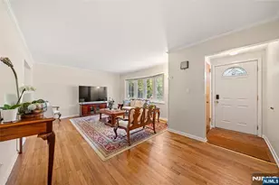 43 Woodvale Rd, Glen Rock, NJ 07452 - Photo 5