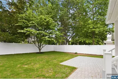 61 Surrey Lane, Tenafly, NJ 07670 - Photo 43