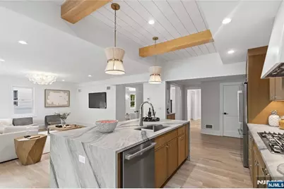 61 Surrey Lane, Tenafly, NJ 07670 - Photo 15