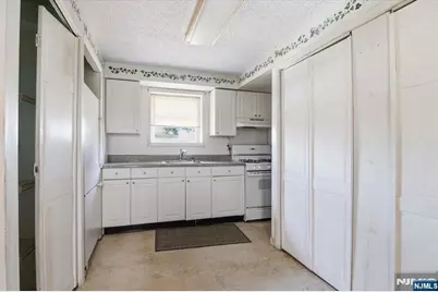 2 Gray Terrace, Woodland Park, NJ 07424 - Photo 15