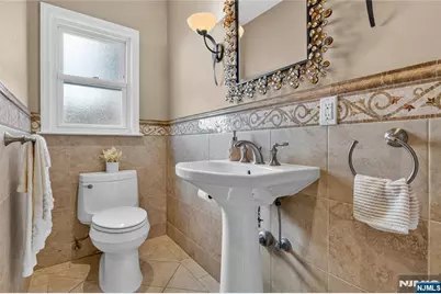 347 Westview Avenue, Fort Lee, NJ 07024 - Photo 17