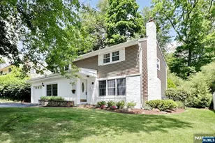 153 Bergen Ave, Waldwick, NJ 07463 - Photo 37