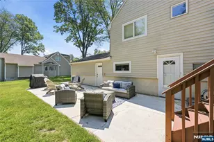 77 White Pond Rd, Waldwick, NJ 07463 - Photo 29