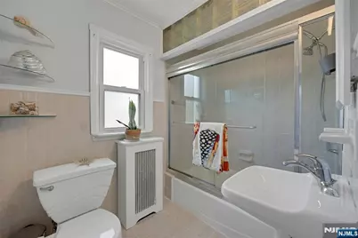 28 Sylvan Avenue, Bergenfield, NJ 07621 - Photo 15