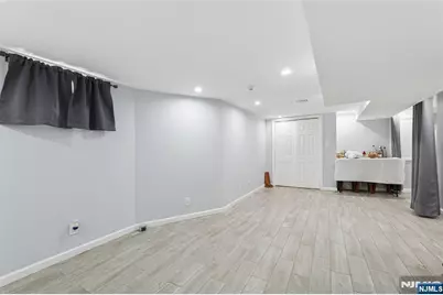205 Summit Avenue, Bogota, NJ 07603 - Photo 15